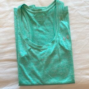 Under Armour tank